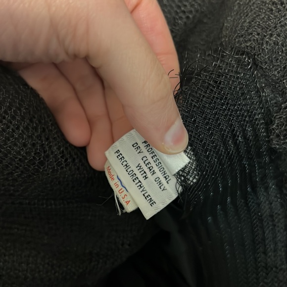 Oscar de la Renta Vintage 1980’s Black Puff Sleeve Pleated Ruffle Dress, size 8 - Picture 8 of 15